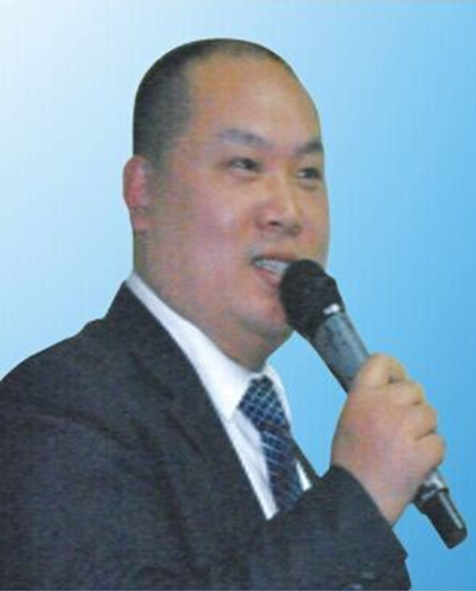 龙定元