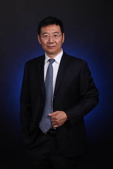 张岩