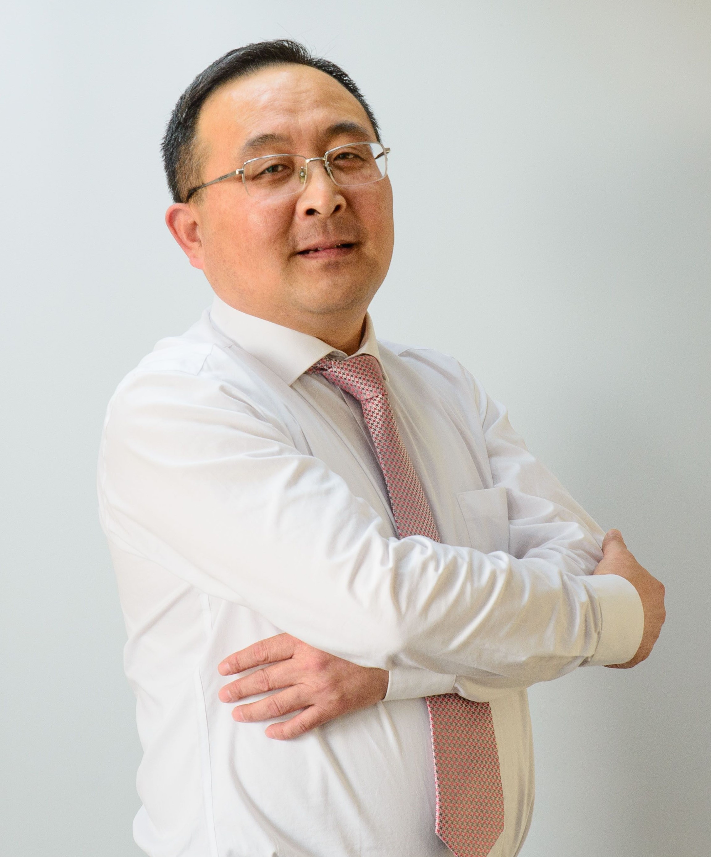 李近强