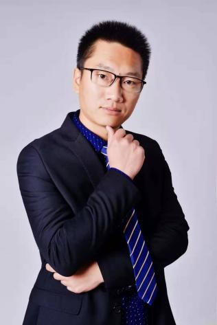 谭小能