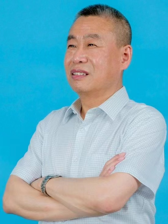 齐连生