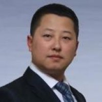 何明伟